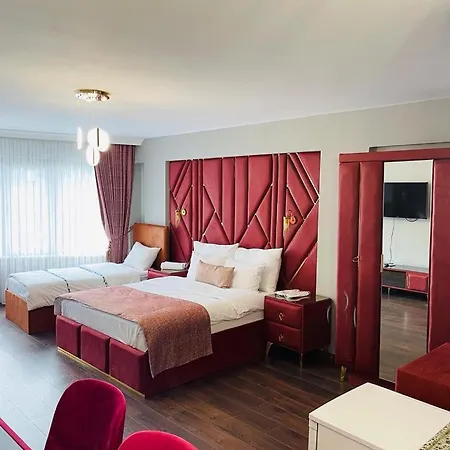 Aymira Aparthotel 3*