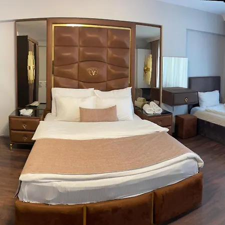 Aparthotel Aymira