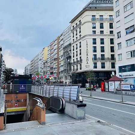 Aymira Istambul
